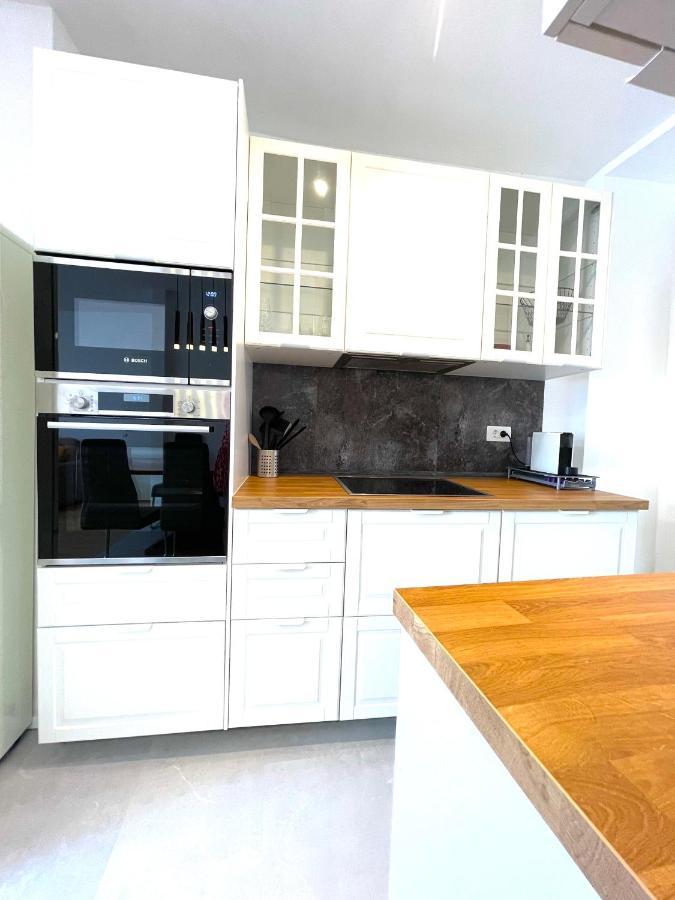 Happy Casa Isola Grande Apartment Izola Exterior photo